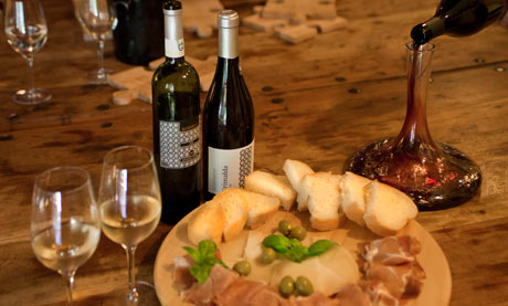 Enjoy a great wine and food from local producers